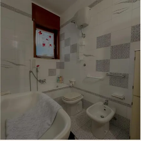 Spazioso In Centro Apartment